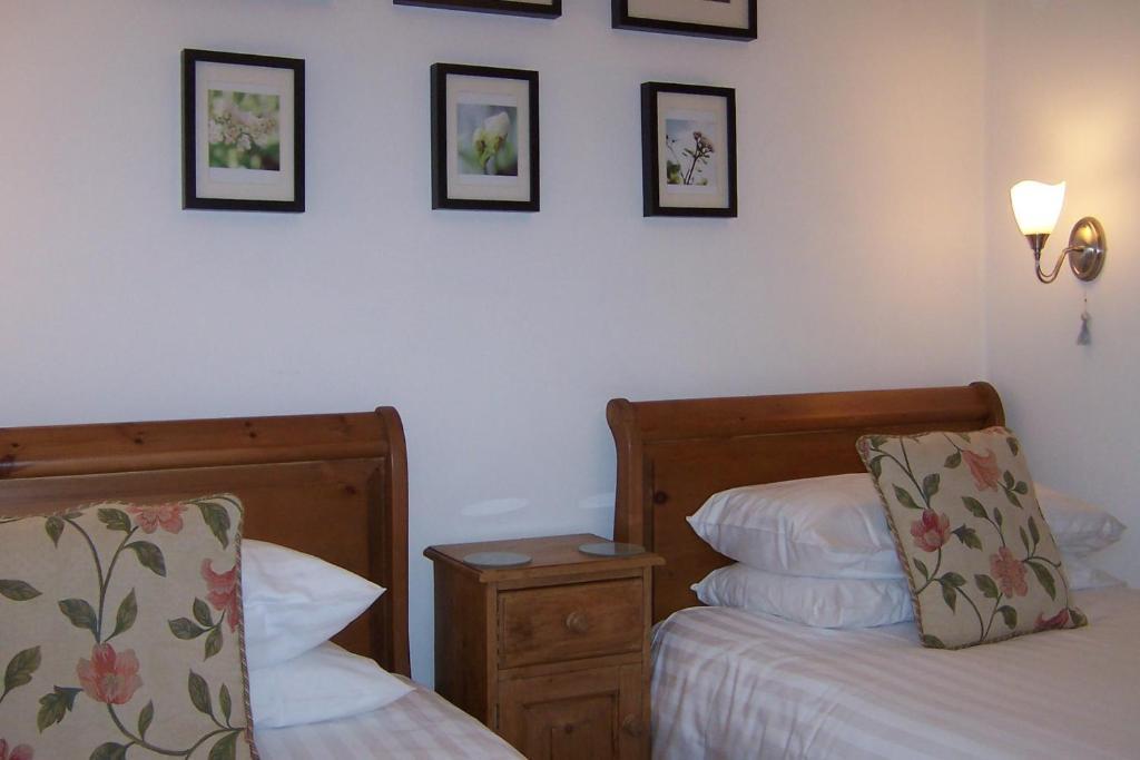Caddon View Country Guest House Innerleithen Rum bild