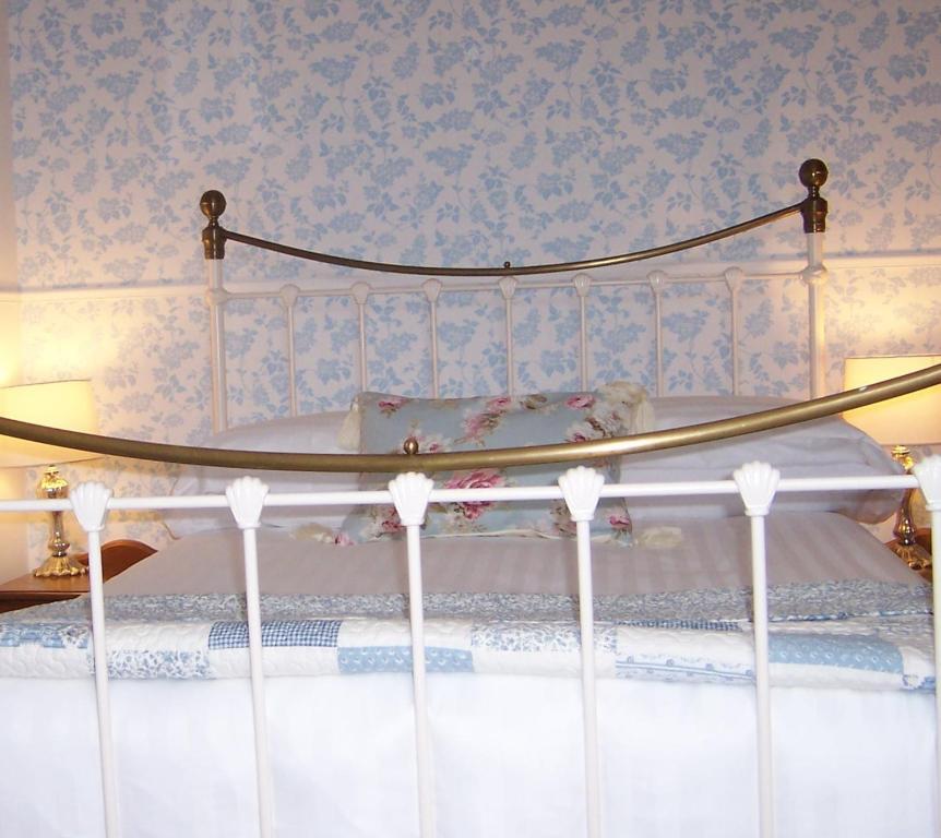 Caddon View Country Guest House Innerleithen Exteriör bild