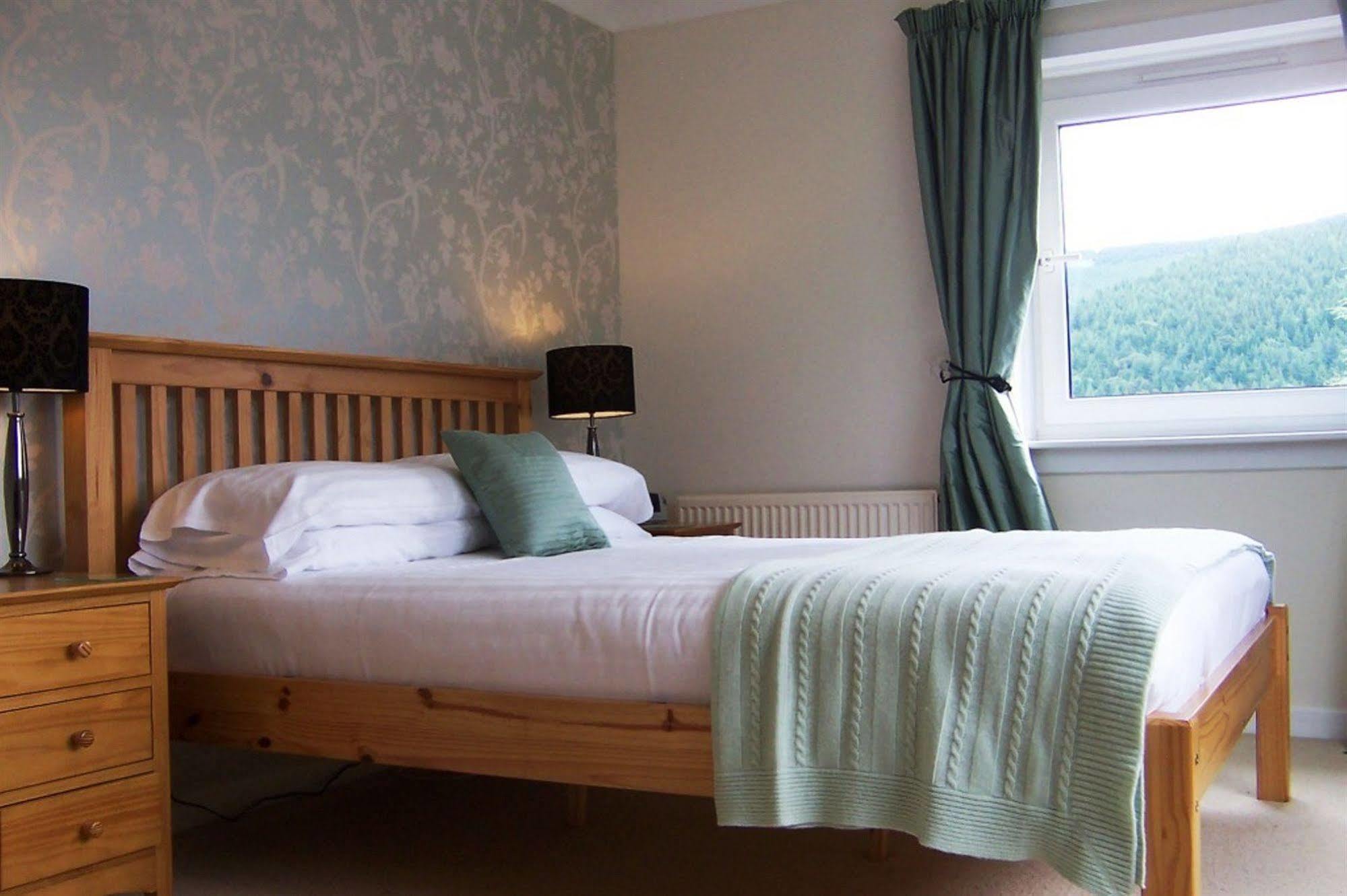 Caddon View Country Guest House Innerleithen Exteriör bild