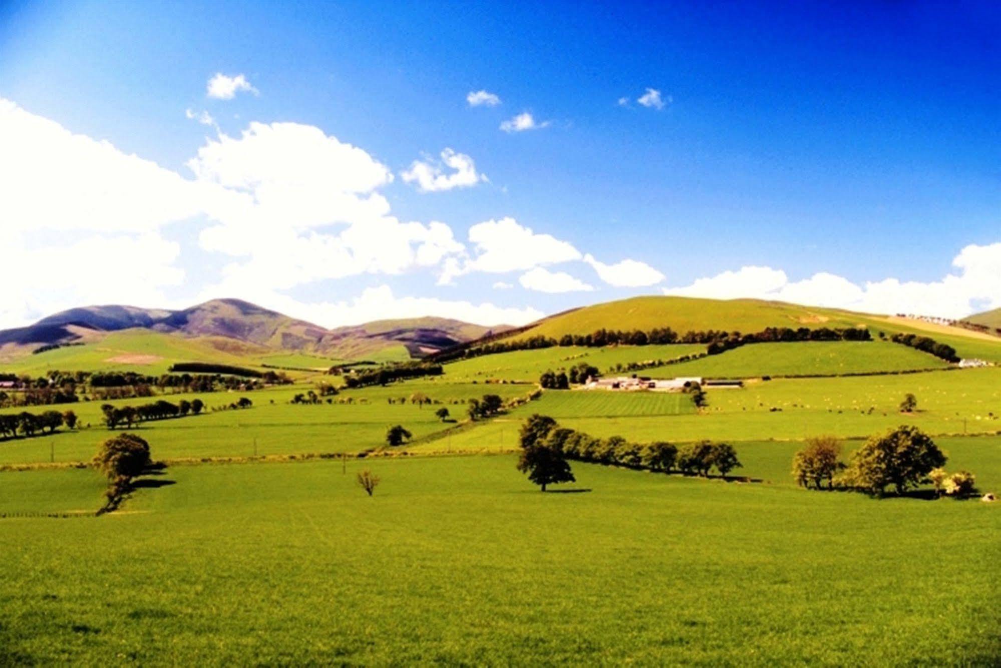 Caddon View Country Guest House Innerleithen Exteriör bild
