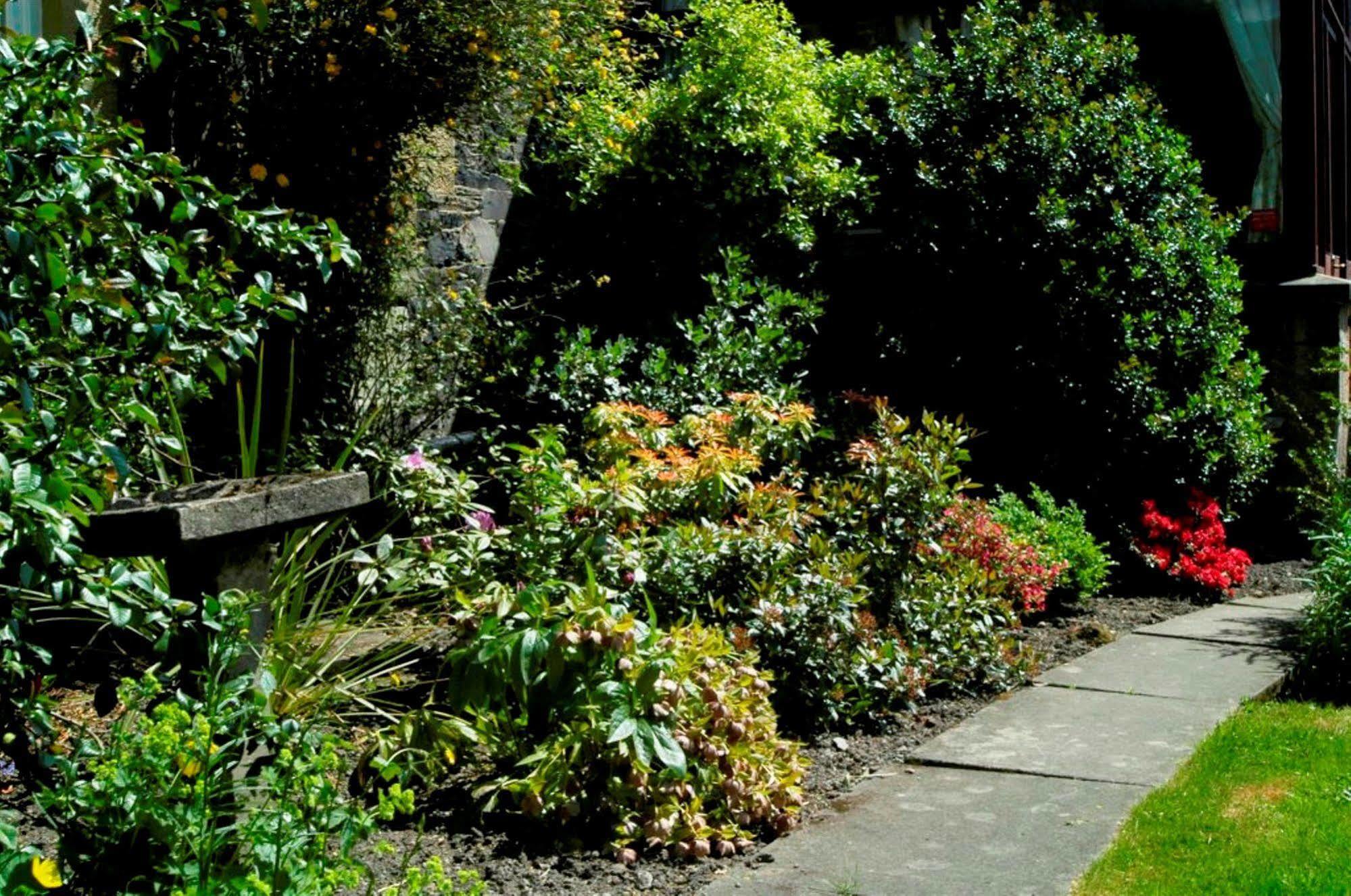 Caddon View Country Guest House Innerleithen Exteriör bild